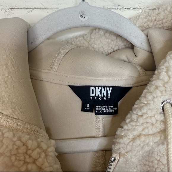 NEW DKNY Women's Performance Sherpa Hybrid Longline Fullzip Jacket Small - Picture 5 of 8